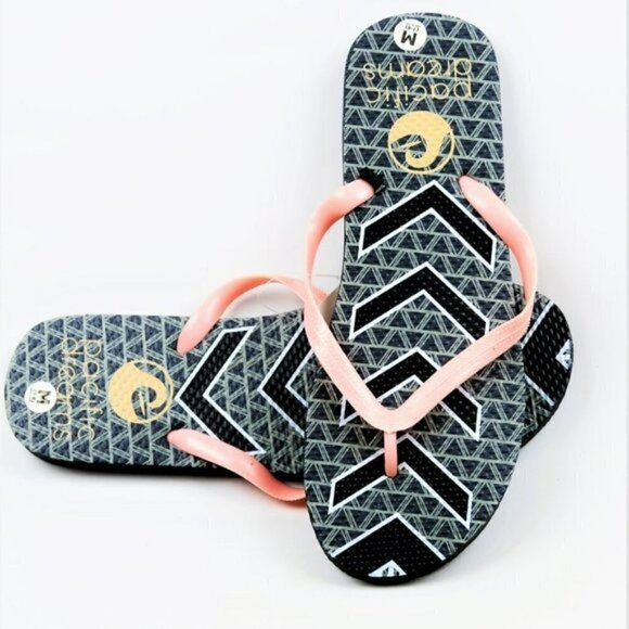 NWT Women's Pacific Dreams Beach casual Flip Flops - Picture 2 of 3